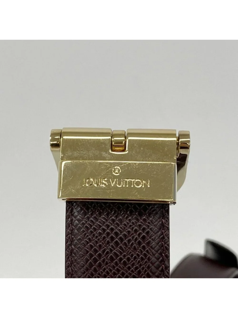 Louis Vuitton Belt Taiga Ceinture Acajou